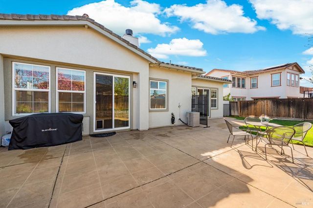 624 Emerald Hills Cir, Fairfield, CA 94533