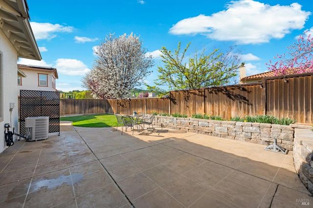 624 Emerald Hills Cir, Fairfield, CA 94533