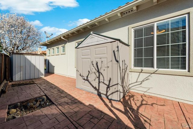 624 Emerald Hills Cir, Fairfield, CA 94533