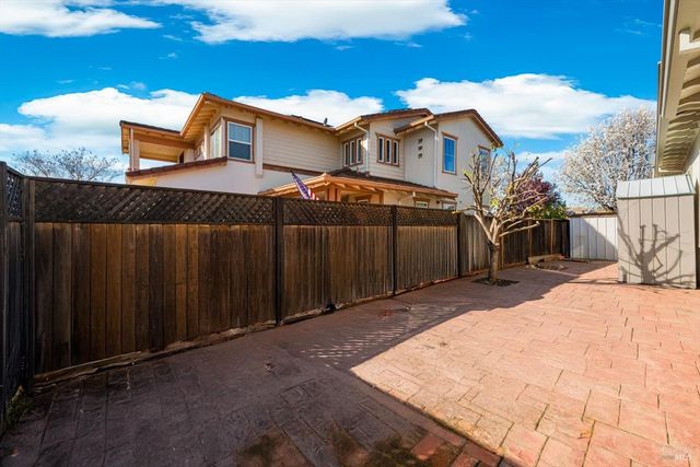 624 Emerald Hills Cir, Fairfield, CA 94533