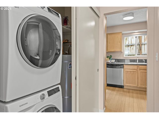 3612 Sw MULTNOMAH Blvd, Portland, OR 97219