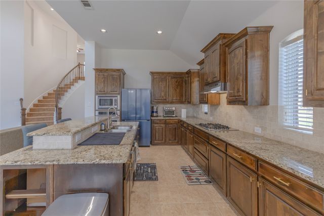 2504 Hammock Lake Drive, Little Elm, TX 75068