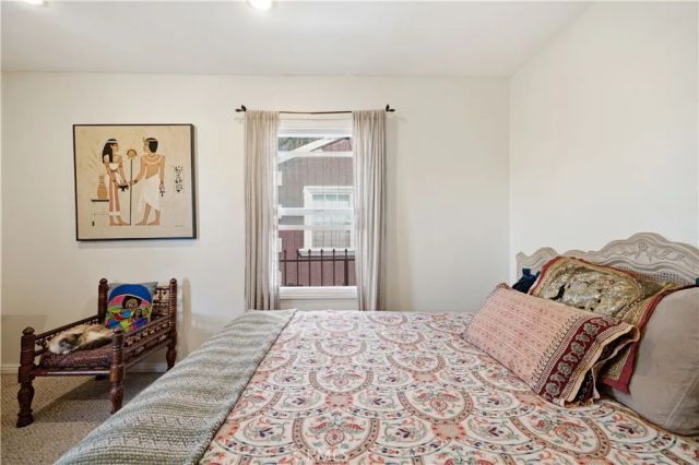 3227 Palm Ave., Lynwood, CA 90262
