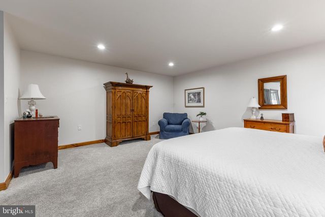 204 BRANDYWINE DR, State College, PA 16801