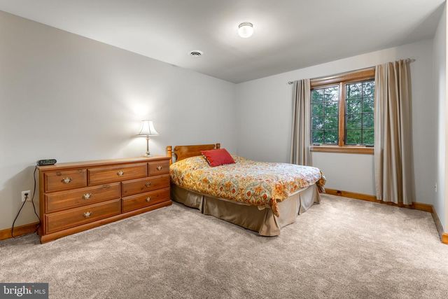 204 BRANDYWINE DR, State College, PA 16801