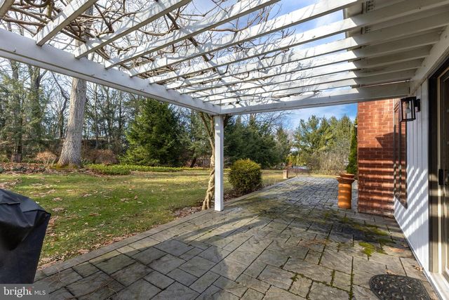 204 BRANDYWINE DR, State College, PA 16801