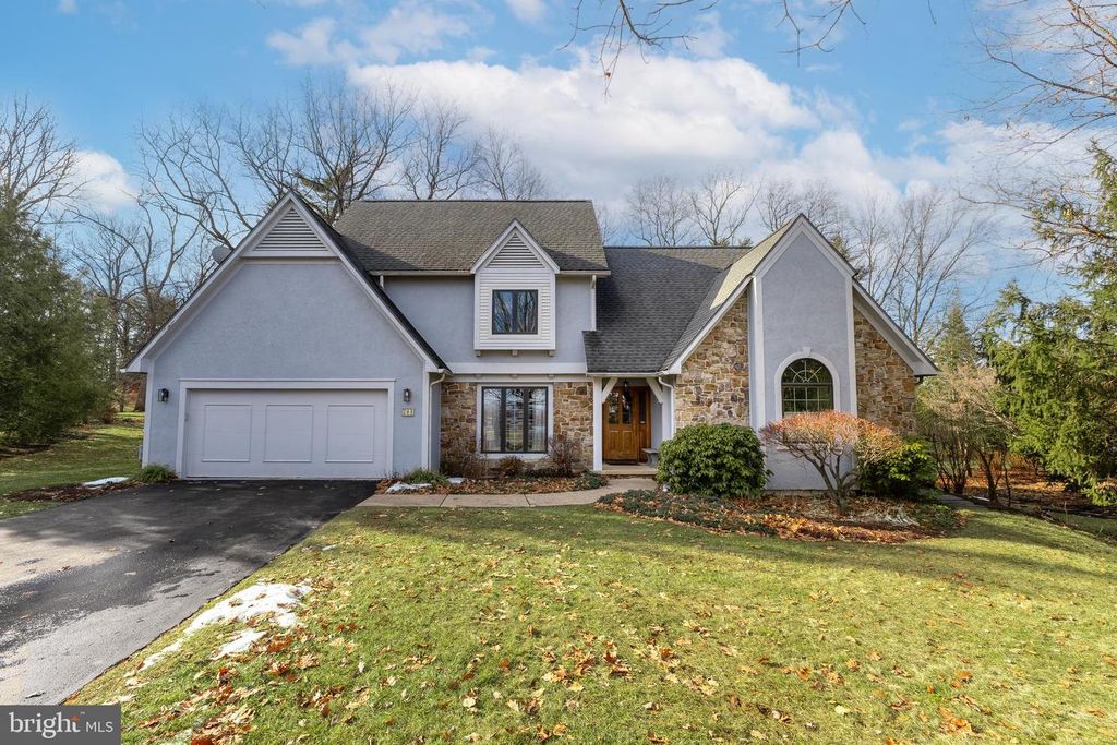 204 BRANDYWINE DR, State College, PA 16801