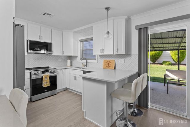 274 Convent Road B, Monroe, NJ 08831