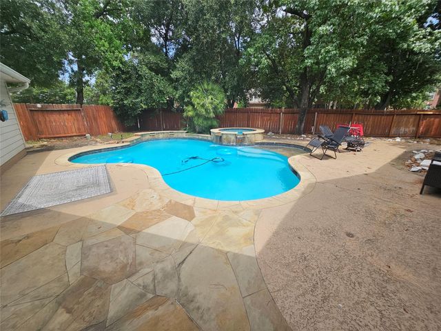 25606 Valley Springs Place, Spring, TX 77373