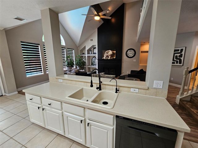 25606 Valley Springs Place, Spring, TX 77373