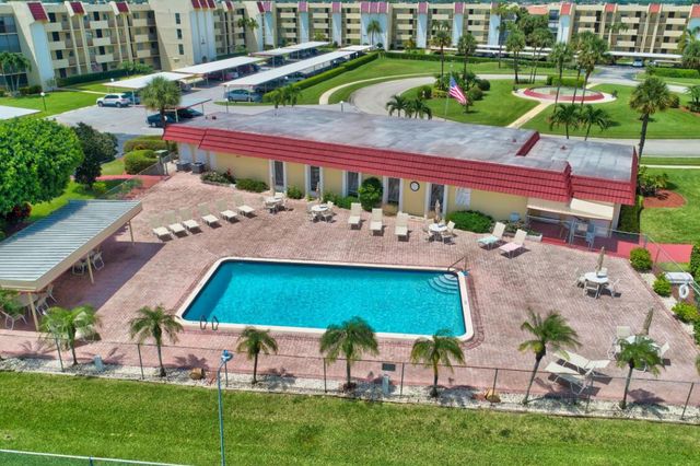 23249 Barwood Lane 402, Boca Raton, FL 33428