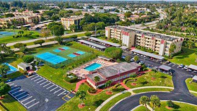 23249 Barwood Lane 402, Boca Raton, FL 33428