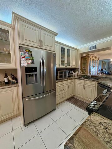 23249 Barwood Lane 402, Boca Raton, FL 33428