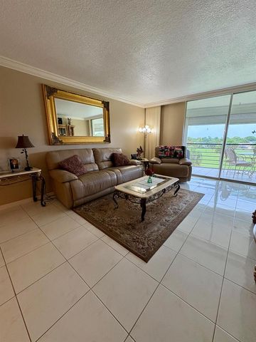 23249 Barwood Lane 402, Boca Raton, FL 33428