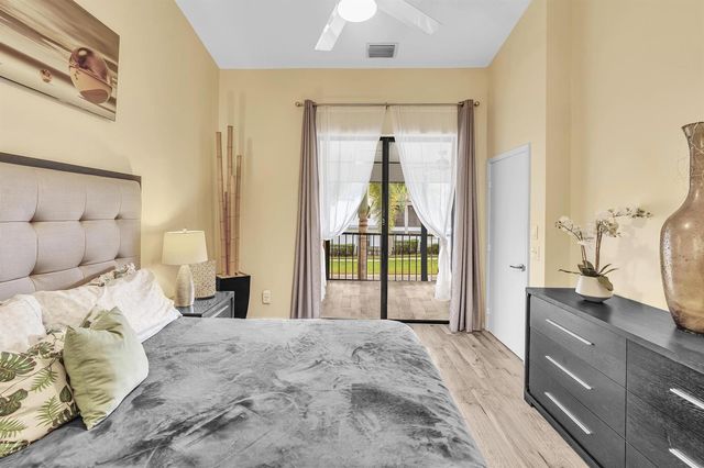 5395 Firenze Drive O, Boynton Beach, FL 33437