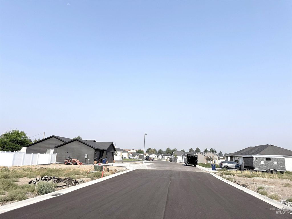 TBD Lot 3 Blk 4 Phase Ii, Rupert, ID 83350 photo 2