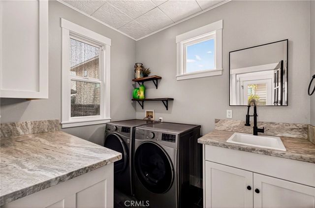 2509 England, Chico, CA 95928