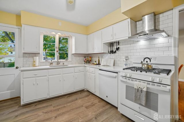 747 3rd Street, Dunellen, NJ 08812