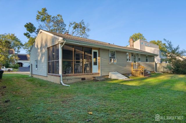 747 3rd Street, Dunellen, NJ 08812