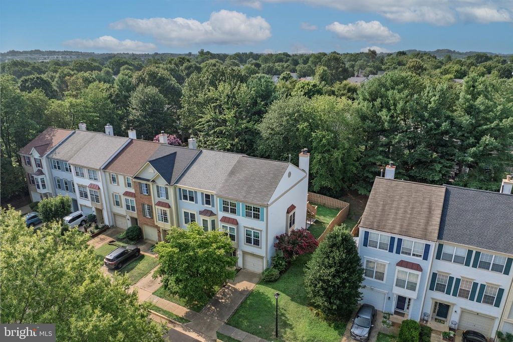 341 BARNFIELD SQ NE, Leesburg, VA 20176