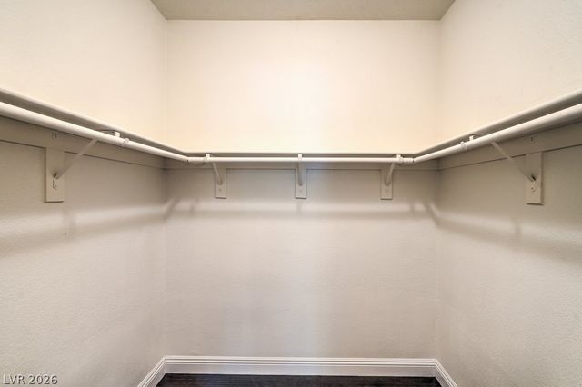 3920 LEGEND HILLS Street 202, Las Vegas, NV 89129