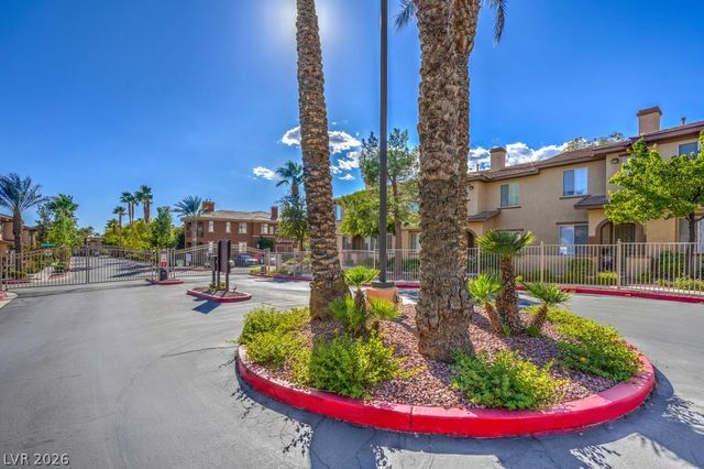 3920 LEGEND HILLS Street 202, Las Vegas, NV 89129