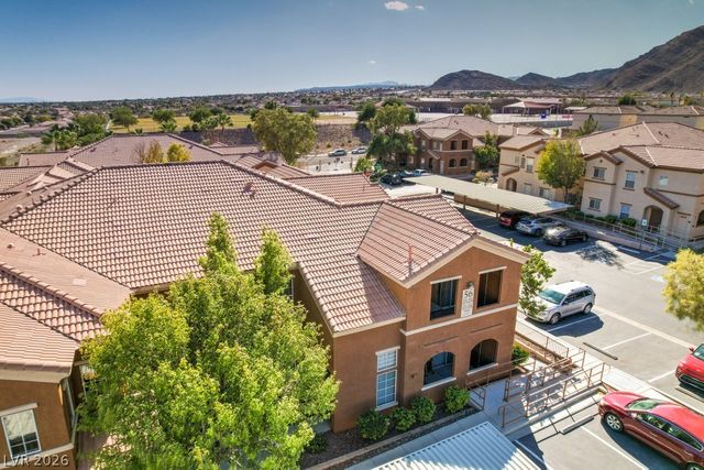 3920 LEGEND HILLS Street 202, Las Vegas, NV 89129