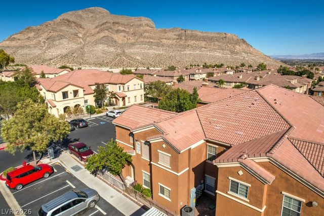 3920 LEGEND HILLS Street 202, Las Vegas, NV 89129