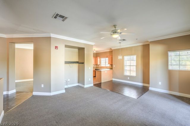 3920 LEGEND HILLS Street 202, Las Vegas, NV 89129