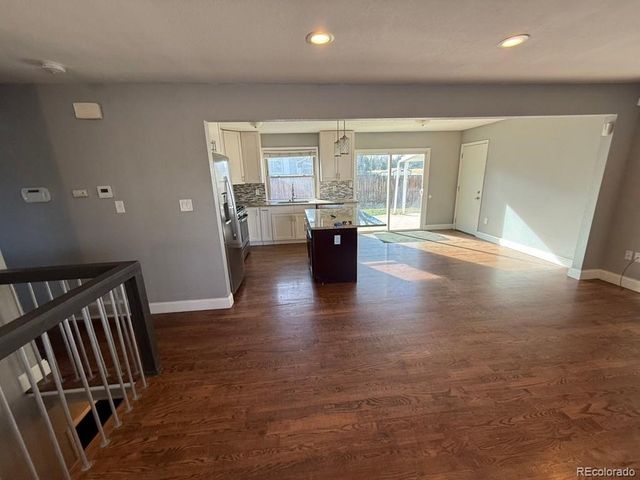 895 S Garrison St, Lakewood, CO 80226