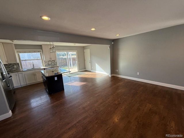 895 S Garrison St, Lakewood, CO 80226