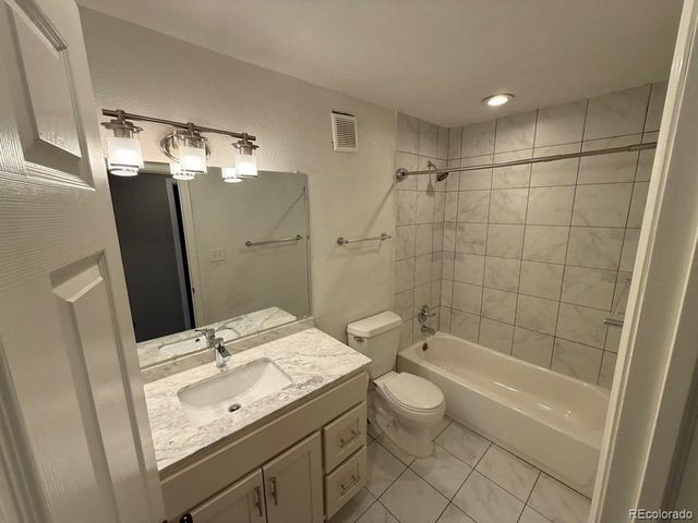 895 S Garrison St, Lakewood, CO 80226