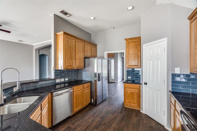 5012 Springflower Drive, Frisco, TX 75035