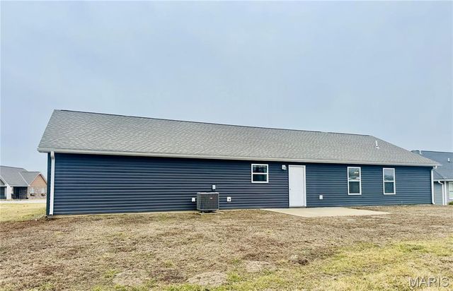 317 Braeburn, Hannibal, MO 63401