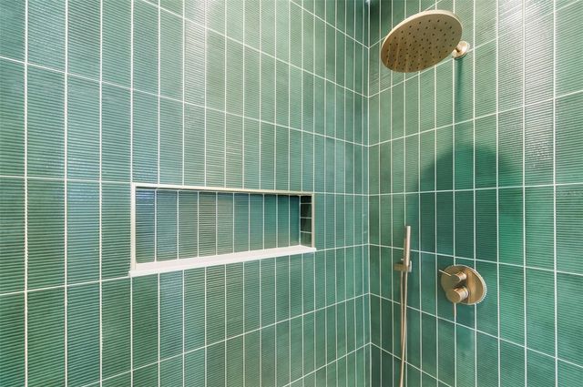 309 E SELMA AVENUE, Tampa, FL 33603