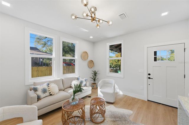 309 E SELMA AVENUE, Tampa, FL 33603