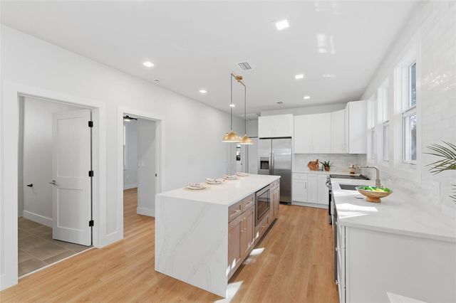 309 E SELMA AVENUE, Tampa, FL 33603