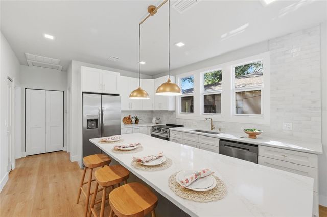 309 E SELMA AVENUE, Tampa, FL 33603