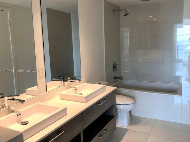 1300 S Miami Ave 2704, Miami, FL 33130