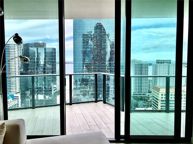 1300 S Miami Ave 2704, Miami, FL 33130