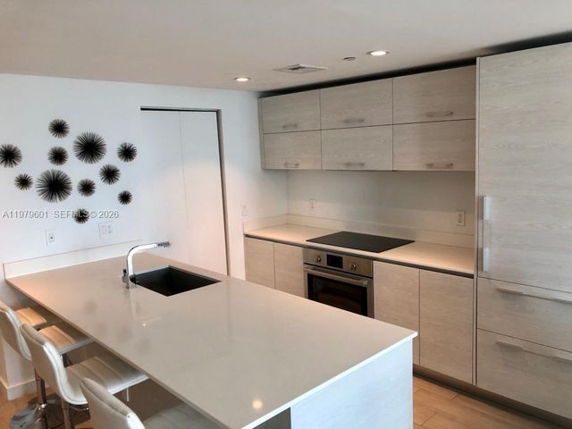 1300 S Miami Ave 2704, Miami, FL 33130