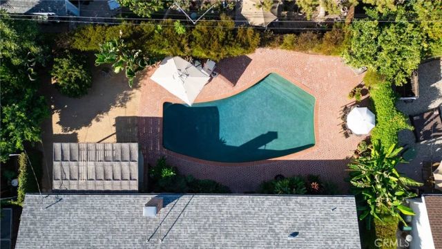 22429 Bessemer Street, Woodland Hills, CA 91367