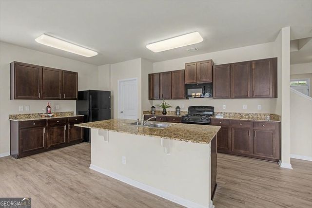 240 Shaker Hollow Drive, Mcdonough, GA 30253