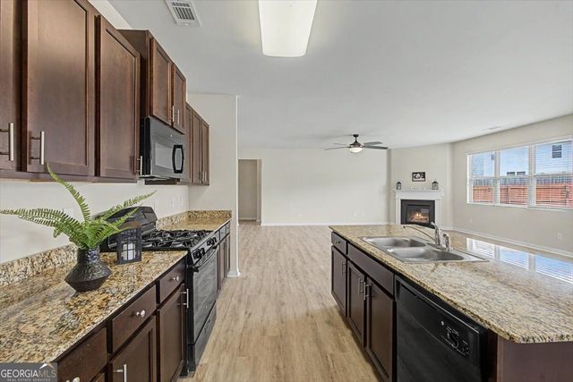 240 Shaker Hollow Drive, Mcdonough, GA 30253