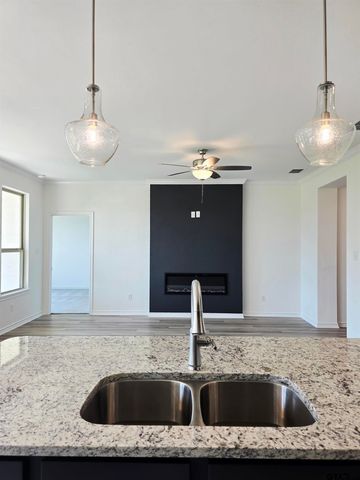 1436 Allison Lane, Lindale, TX 75771