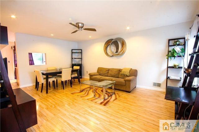 123 Pear Tree Lane, Franklin, NJ 08823