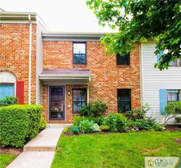 123 Pear Tree Lane, Franklin, NJ 08823