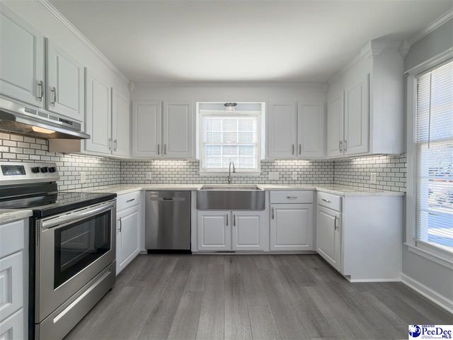 414 Chippenham Lane, Florence, SC 29501