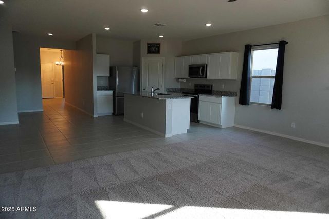 3137 E Minor Drive, San Tan Valley, AZ 85143