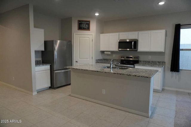 3137 E Minor Drive, San Tan Valley, AZ 85143